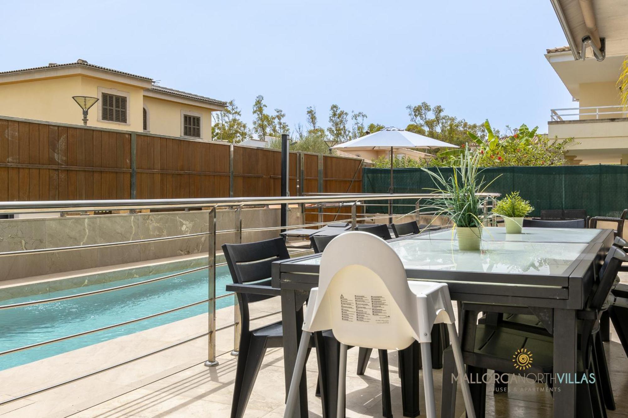 Iola Moderna Casa En 12 Ferienhaus