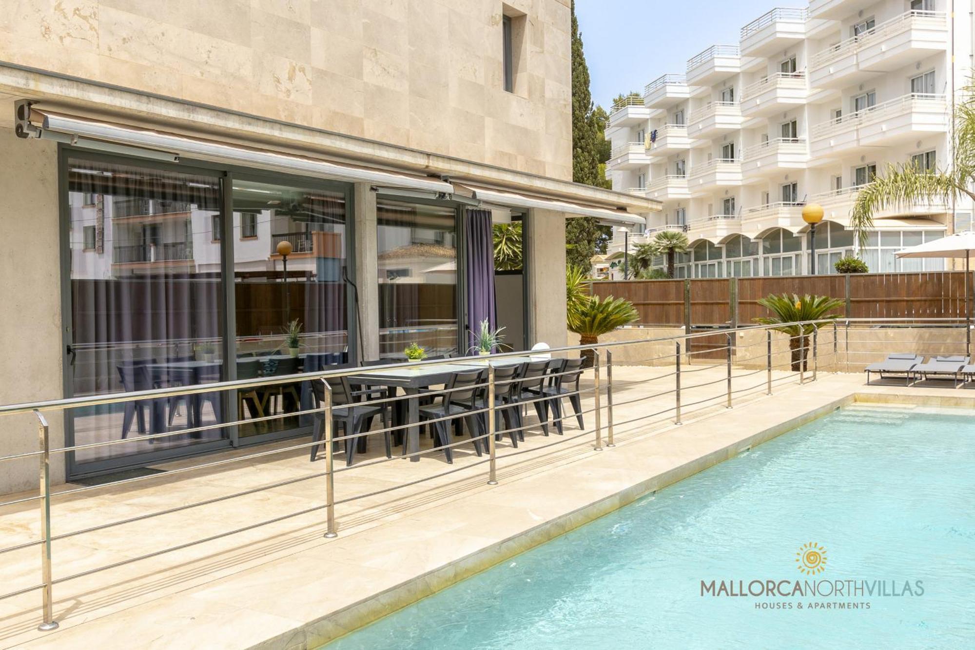 Iola Moderna Casa En 12 Ferienhaus