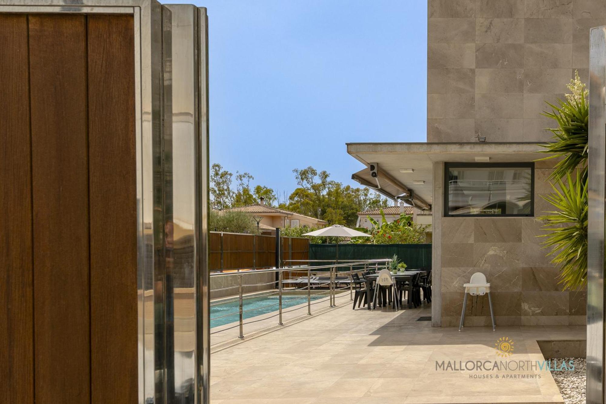 Iola Moderna Casa En 12