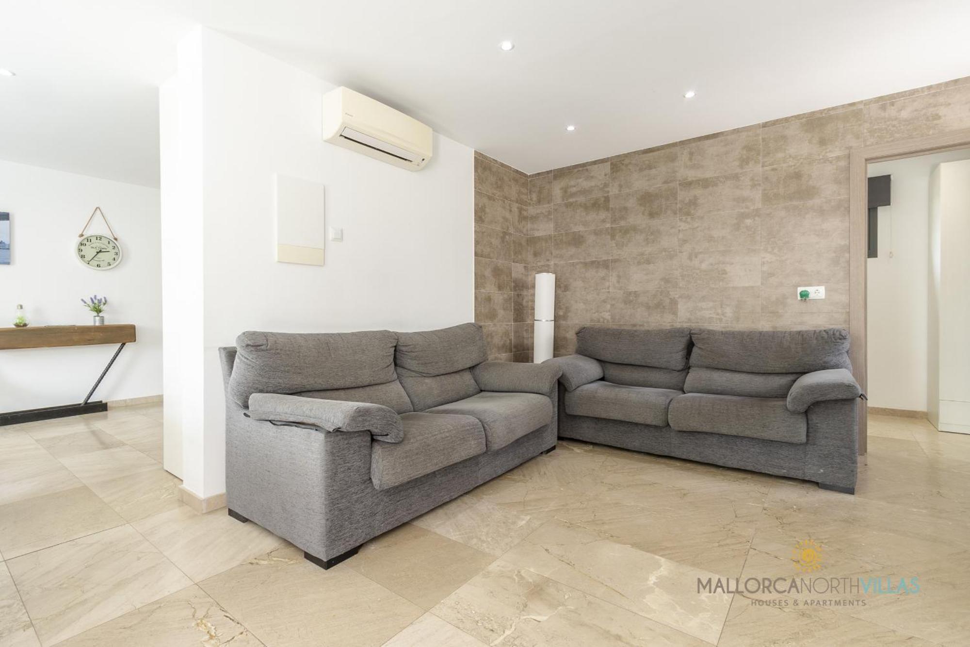 Iola Moderna Casa En 12 Ferienhaus *